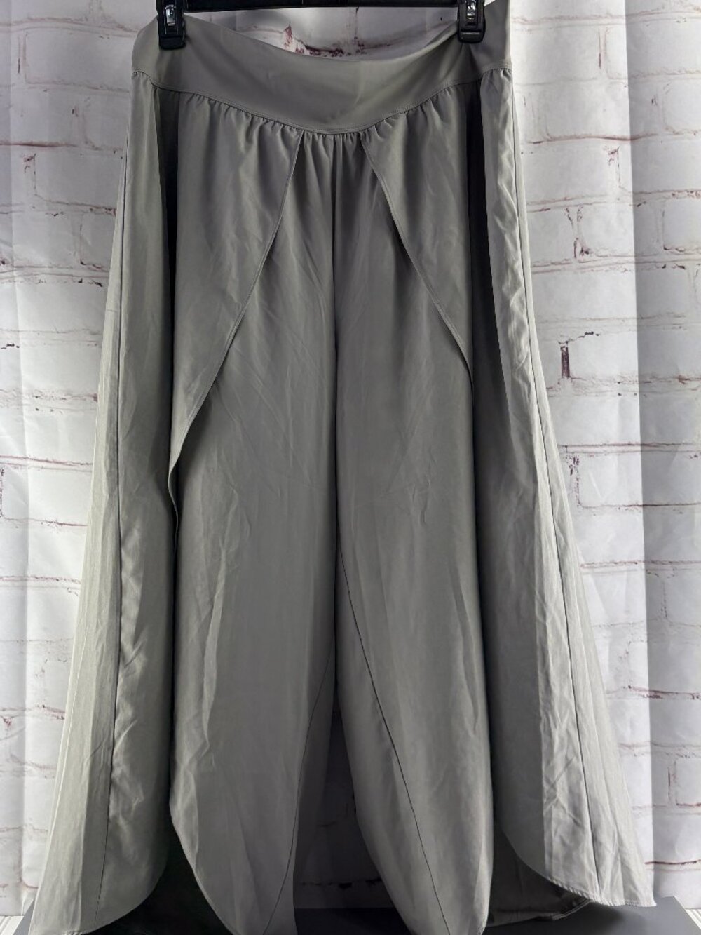 Halara  Dusty Grey Breezeful High Waisted Back Palazzo Flowy Wide Leg Pants 2X